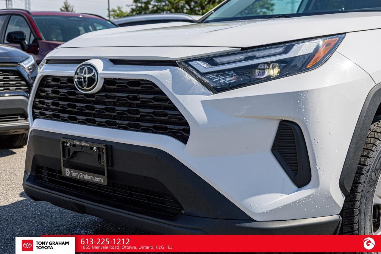 2024 Toyota RAV4 XLE Photo
