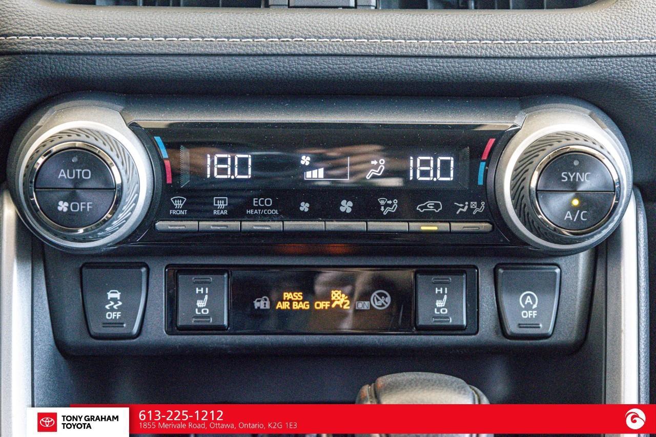2024 Toyota RAV4 XLE Photo