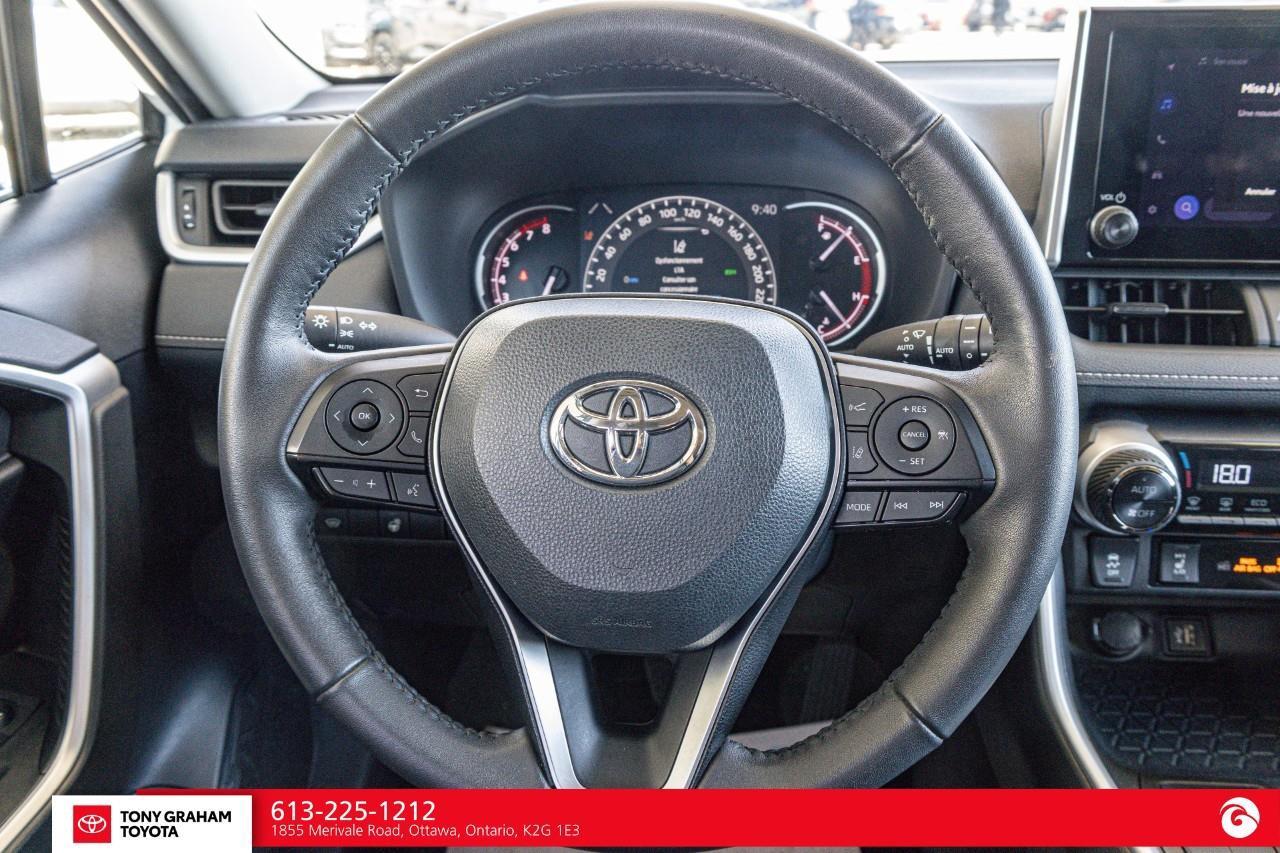 2024 Toyota RAV4 XLE Photo