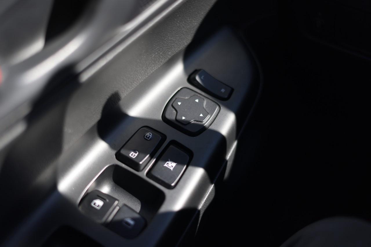 2019 Hyundai KONA 2.0L Essential AWD Photo