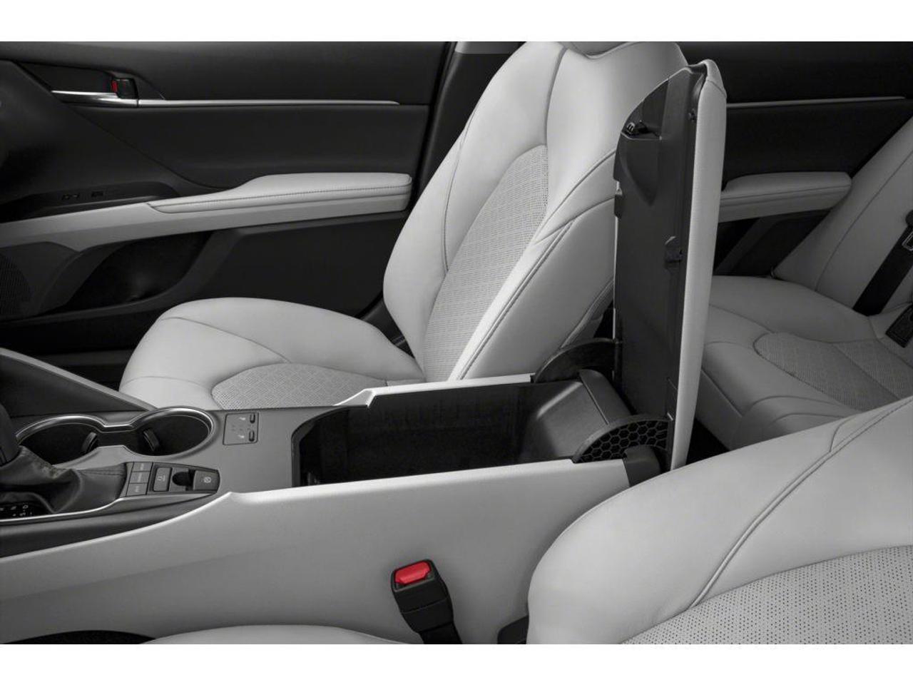 2024 Toyota Camry XSE Photo