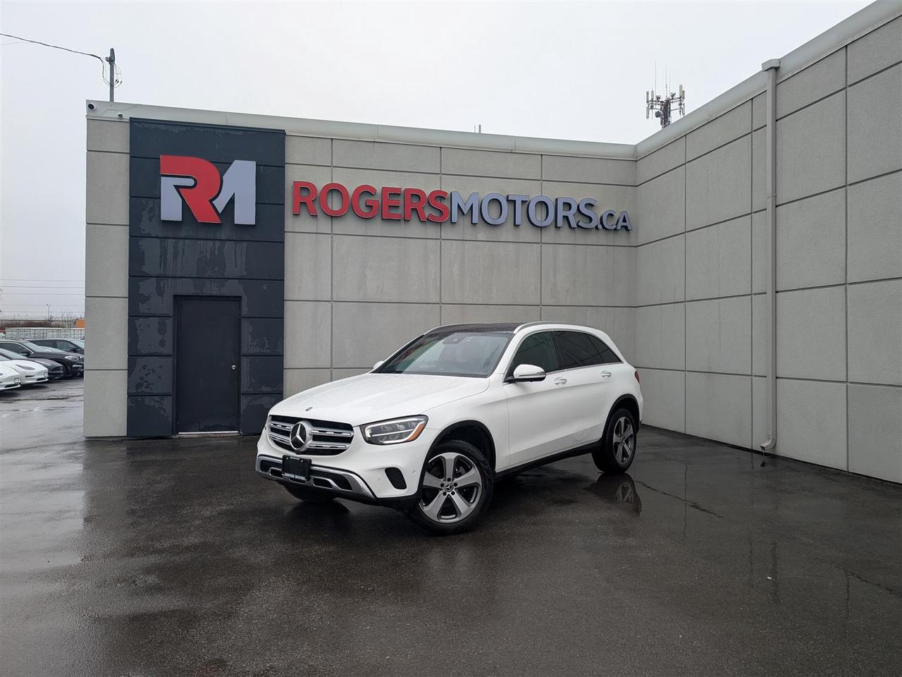 2022 Mercedes-Benz GLC 300 4MATIC - NAVI - PANO ROOF - 360 CAM - TECH FEATURES Photo0