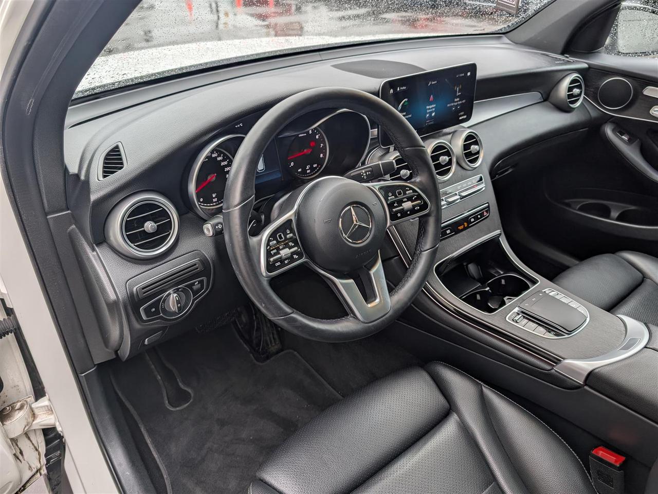 2022 Mercedes-Benz GLC 300 4MATIC - NAVI - PANO ROOF - 360 CAM - TECH FEATURES Photo