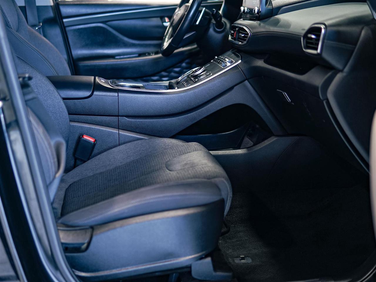 2022 Hyundai Santa Fe PREFERRED AWD | NO ACCIDENTS | BLIND SPOT Photo