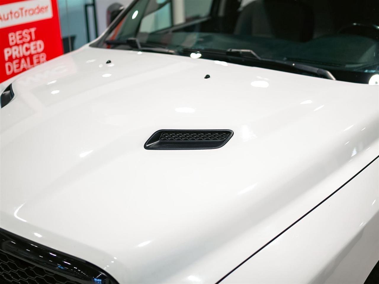 2021 RAM 1500 Classic EXPRESS | CREW | 5.7L V8 | NIGHT PKG | SUB ZERO Photo