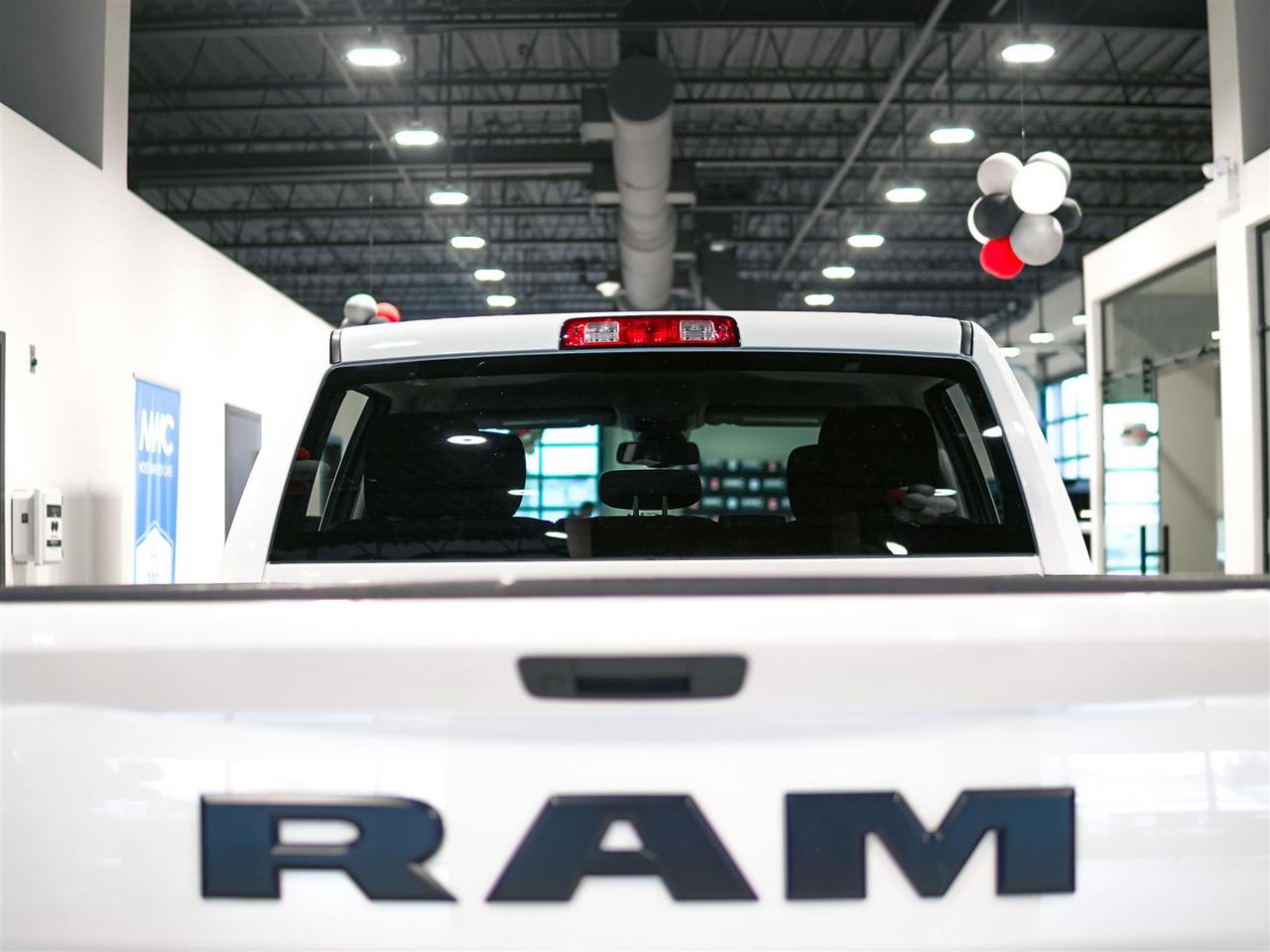 2021 RAM 1500 Classic EXPRESS | CREW | 5.7L V8 | NIGHT PKG | SUB ZERO Photo