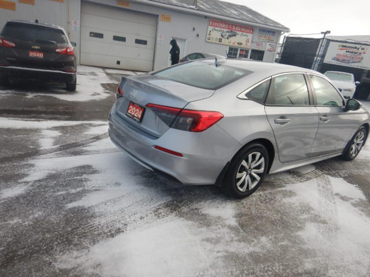 2024 Honda Civic LX-B Photo