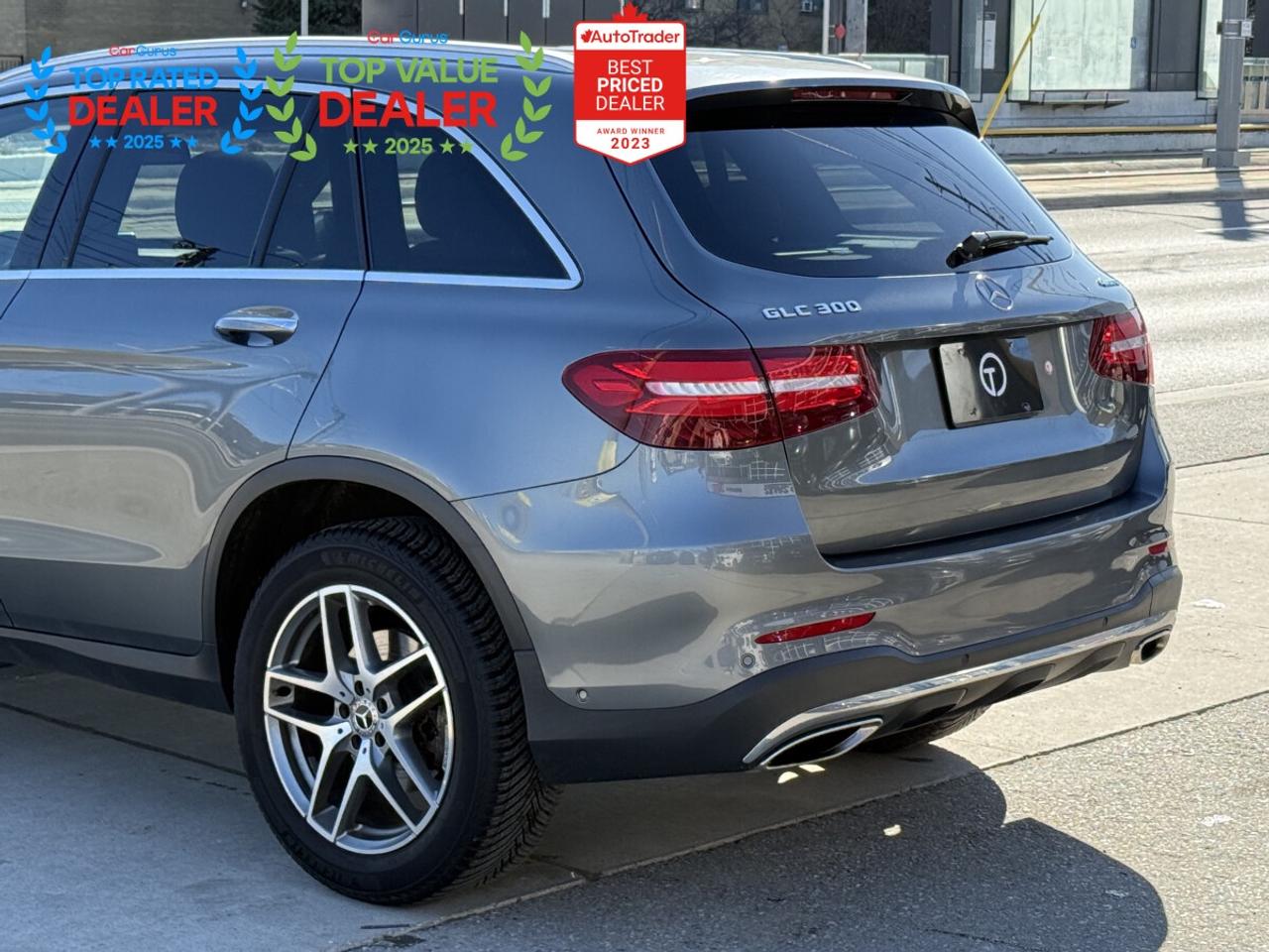 2017 Mercedes-Benz GLC-Class 300 //AMG PKG | PANO | NAVI | LOADED Photo