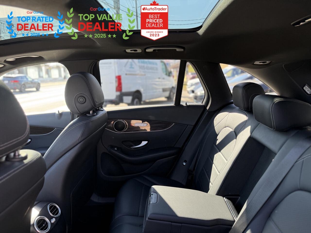 2017 Mercedes-Benz GLC-Class 300 //AMG PKG | PANO | NAVI | LOADED Photo