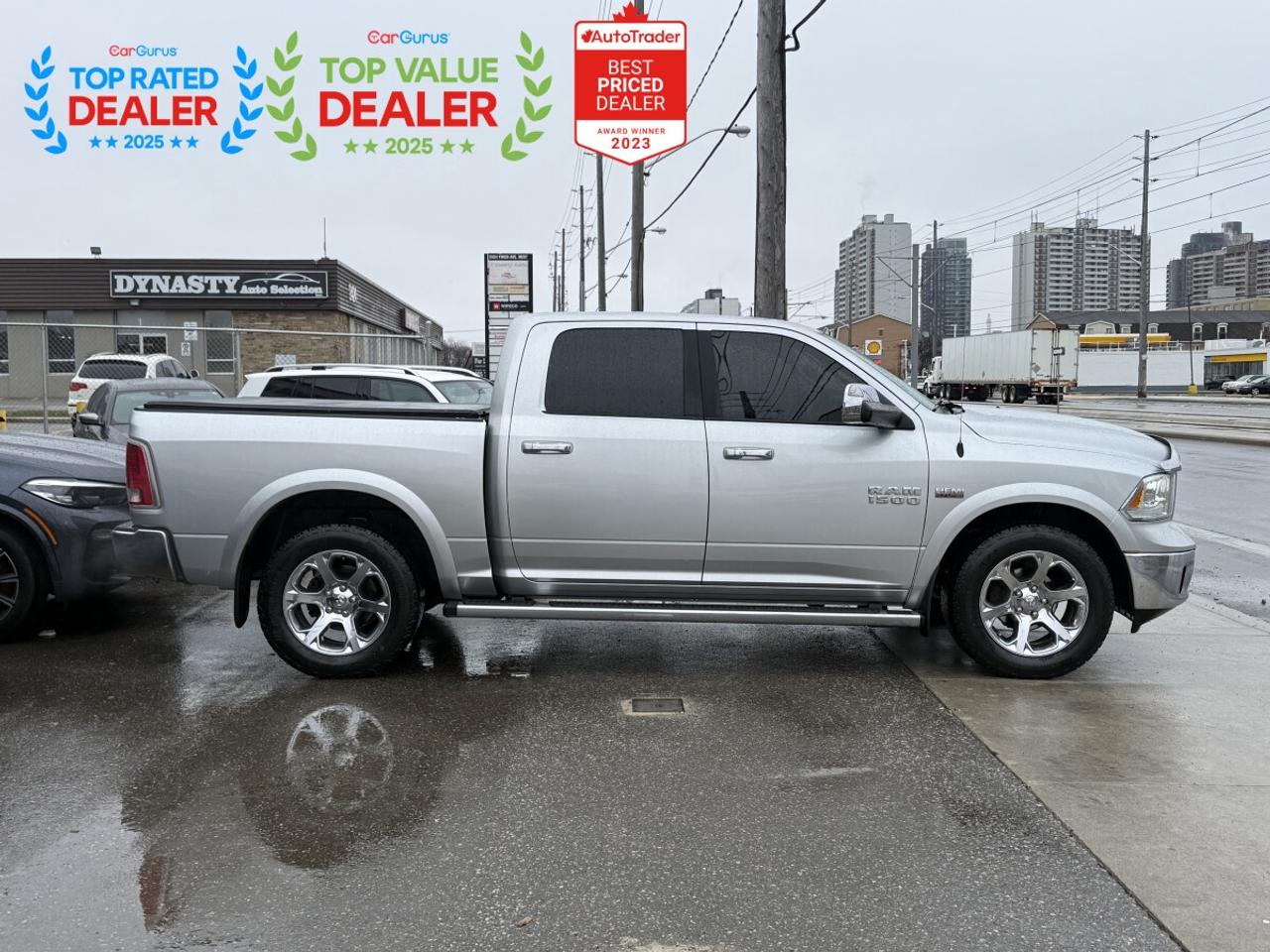 2015 RAM 1500 LARAMIE | 5.7 V8 | SUNROOF | ALPINE | NAVI Photo