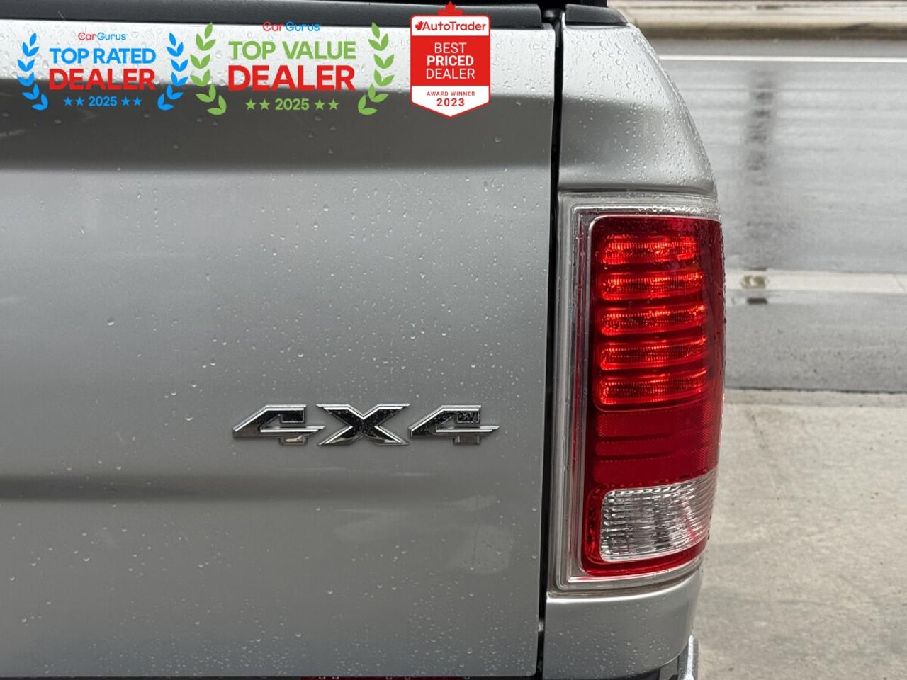 2015 RAM 1500 LARAMIE | 5.7 V8 | SUNROOF | ALPINE | NAVI Photo