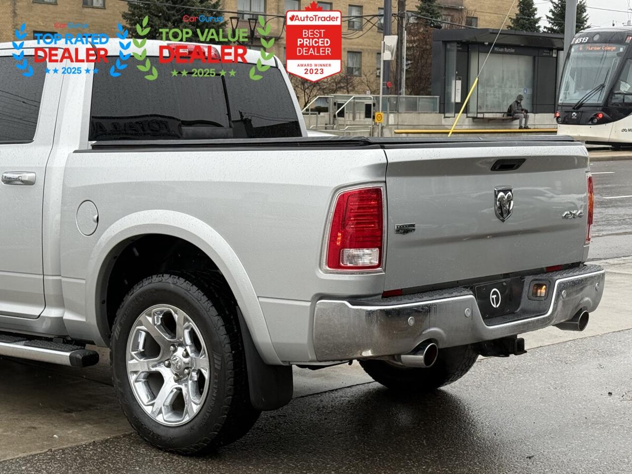 2015 RAM 1500 LARAMIE | 5.7 V8 | SUNROOF | ALPINE | NAVI Photo