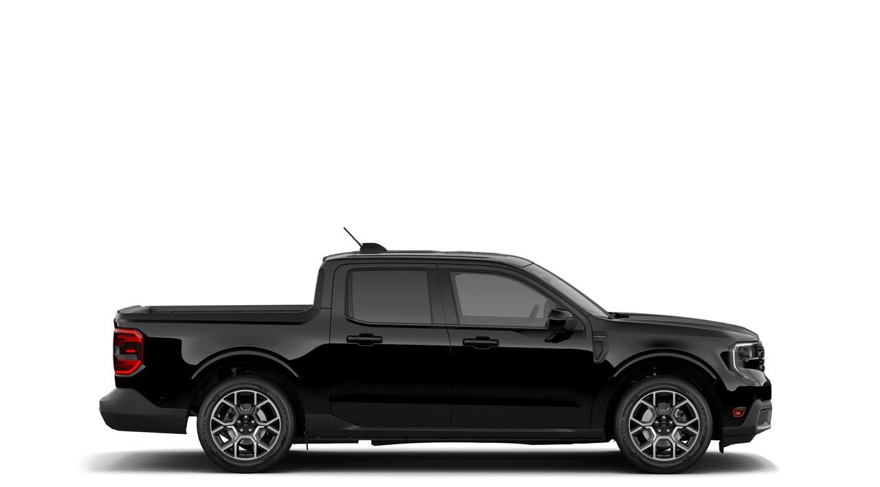 2026 Ford Maverick LARIAT® Photo4