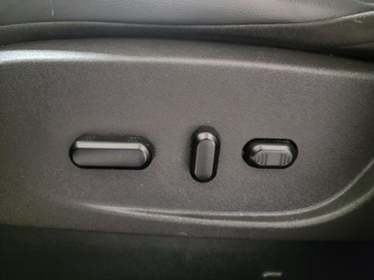 13743587