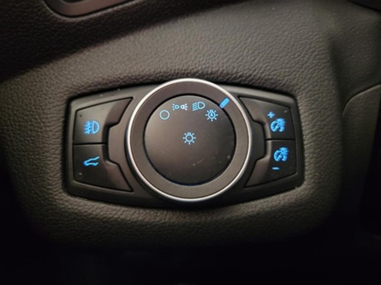 13743587