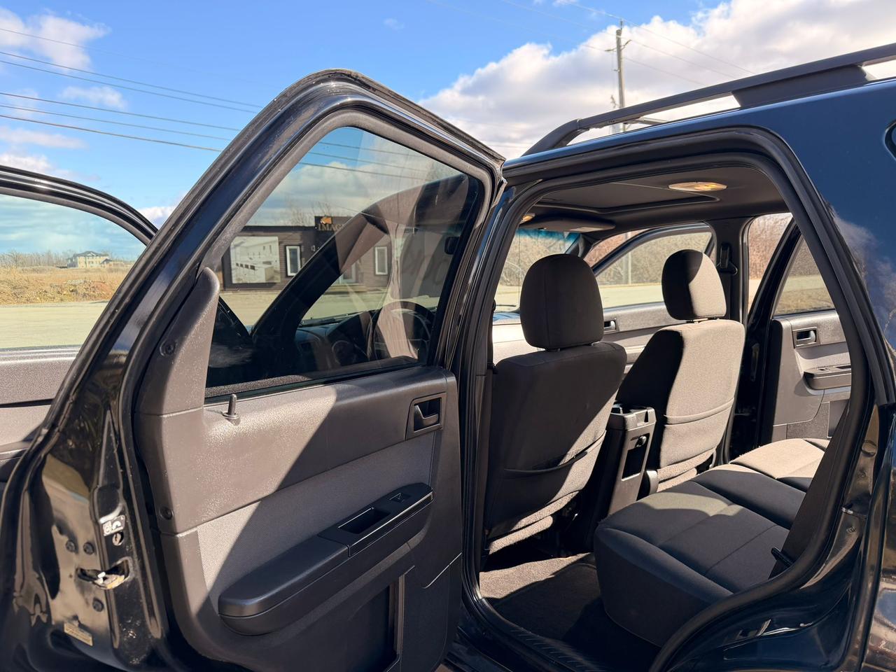 2010 Ford Escape XLT Photo