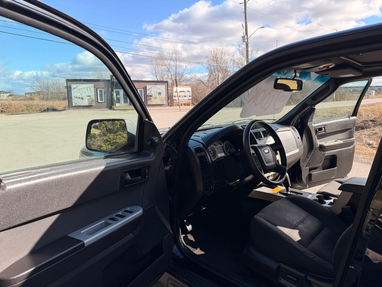 2010 Ford Escape XLT Photo