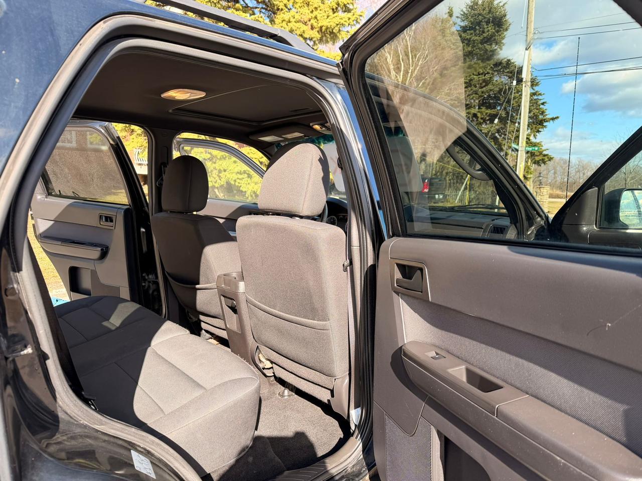 2010 Ford Escape XLT Photo