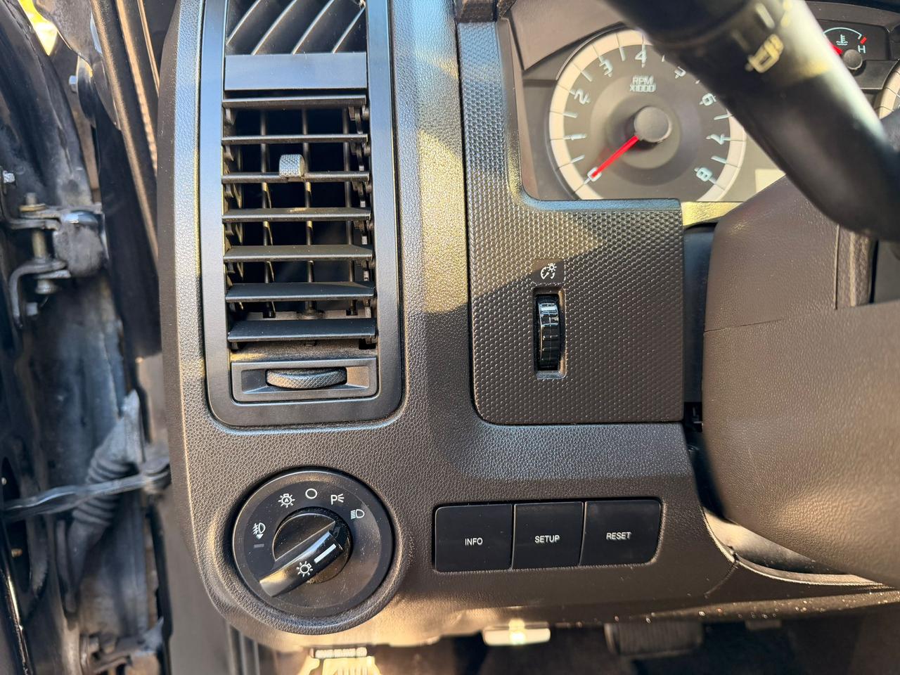 2010 Ford Escape XLT Photo