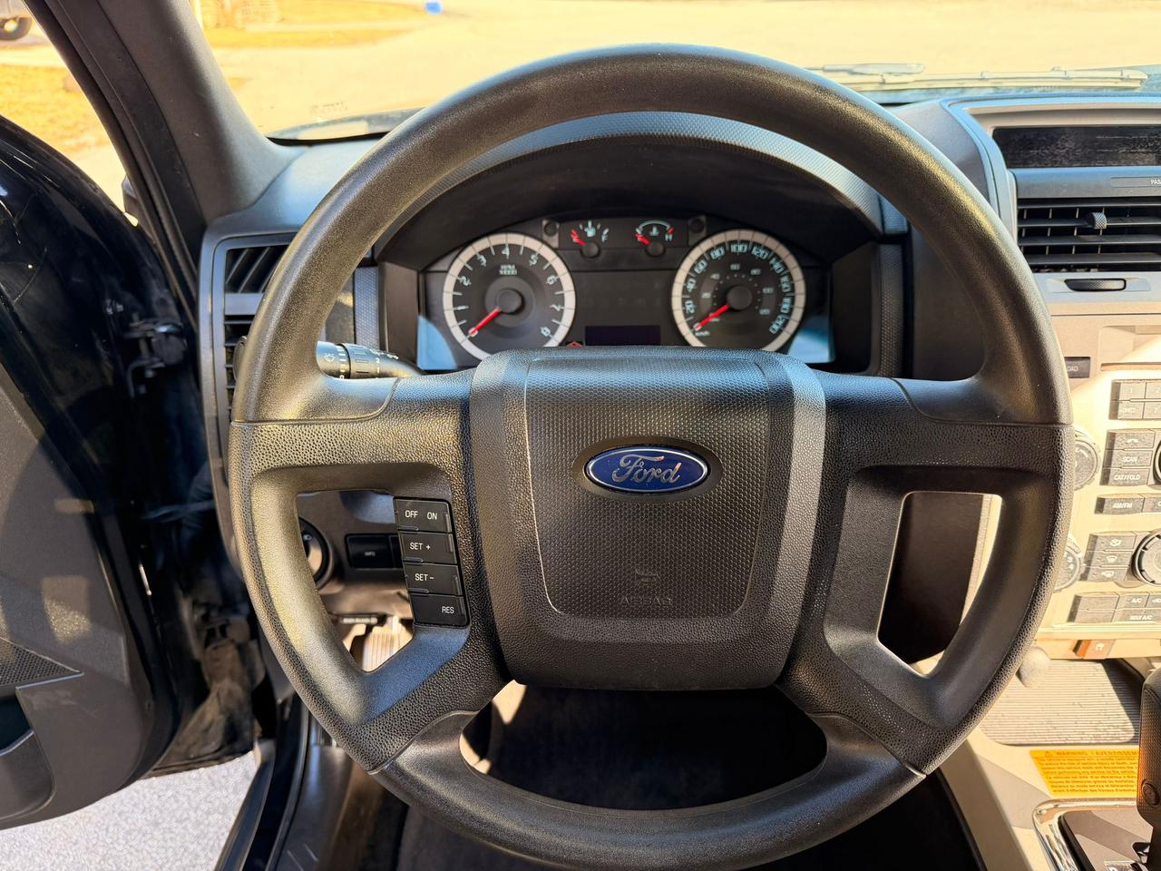 2010 Ford Escape XLT Photo