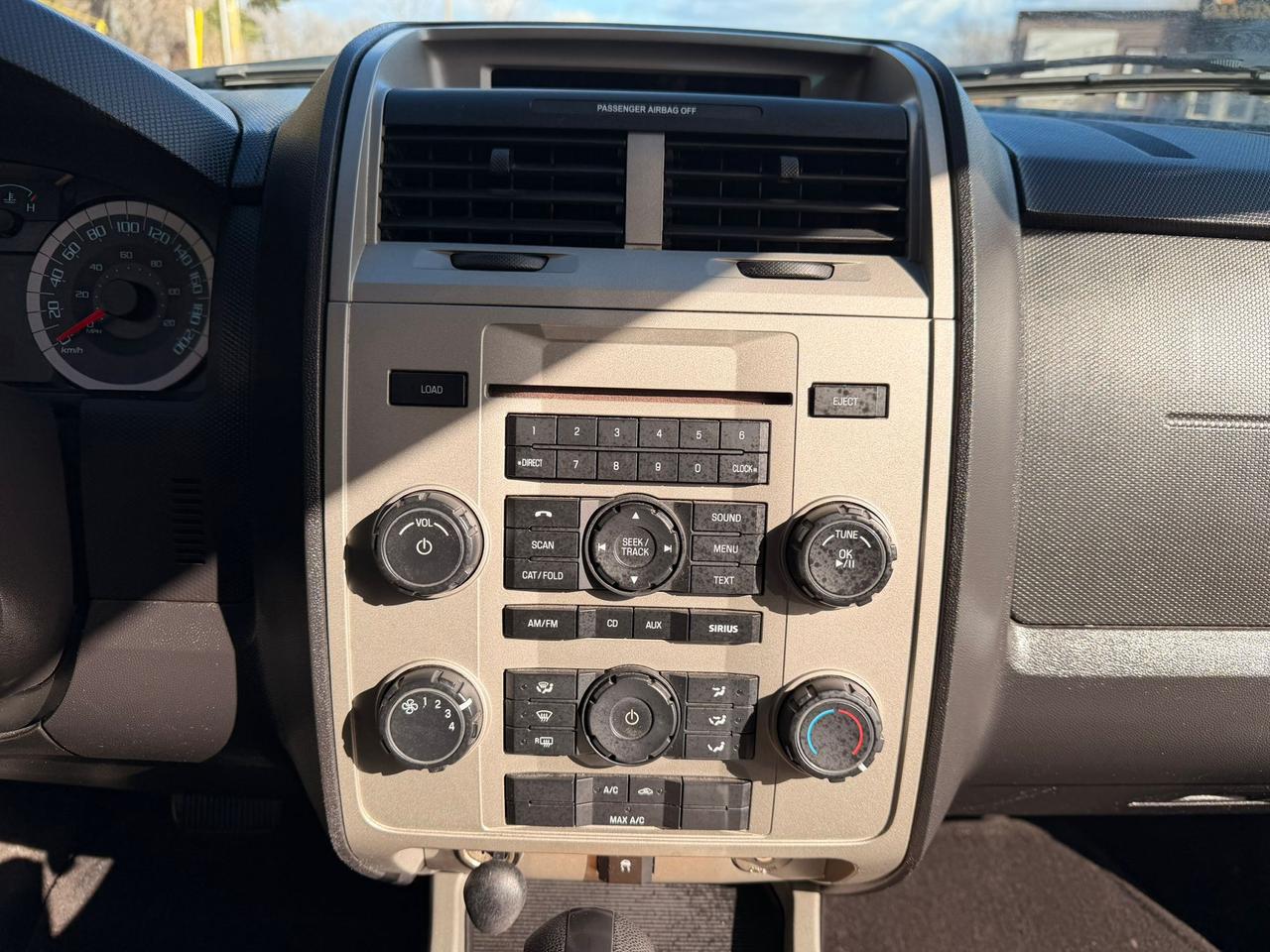 2010 Ford Escape XLT Photo