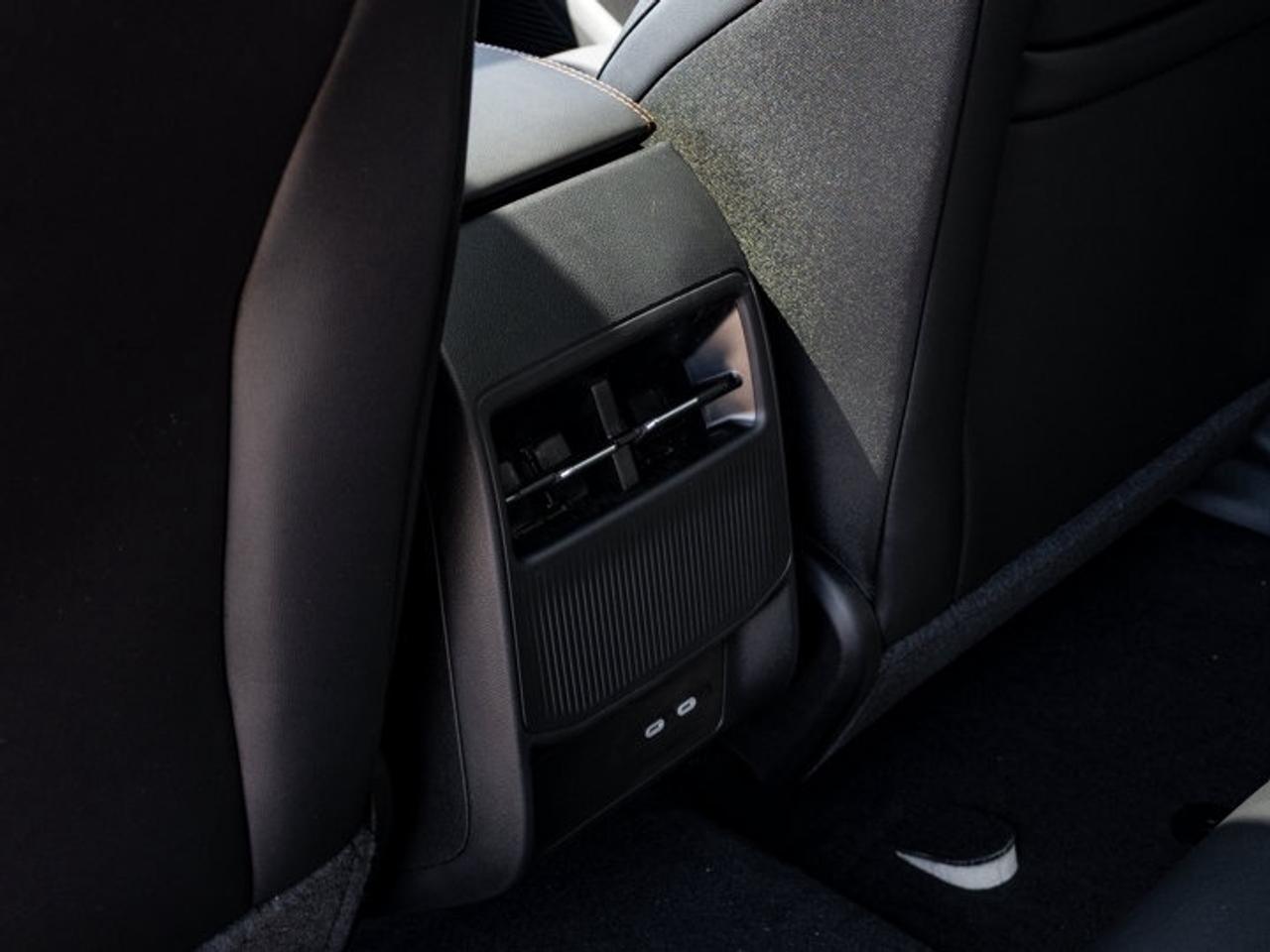 2026 Jeep Cherokee Limited Photo