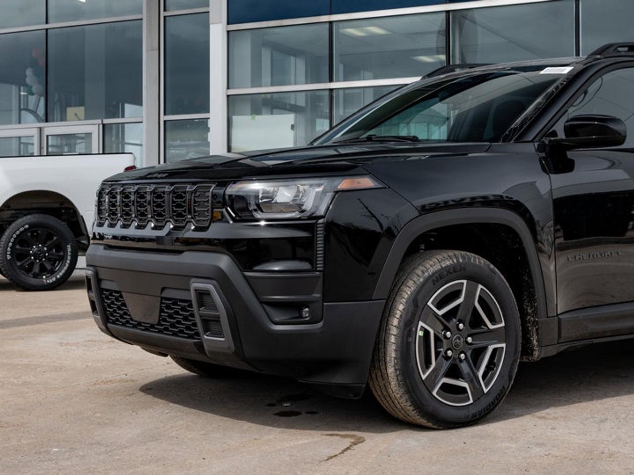 2026 Jeep Cherokee laredo Photo