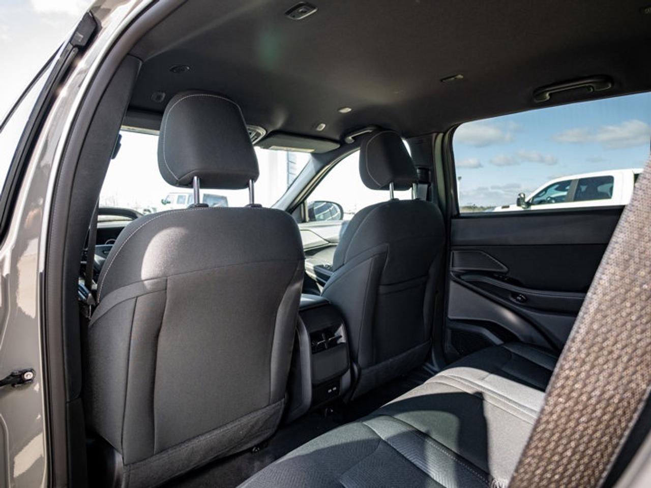 2026 Jeep Cherokee laredo Photo