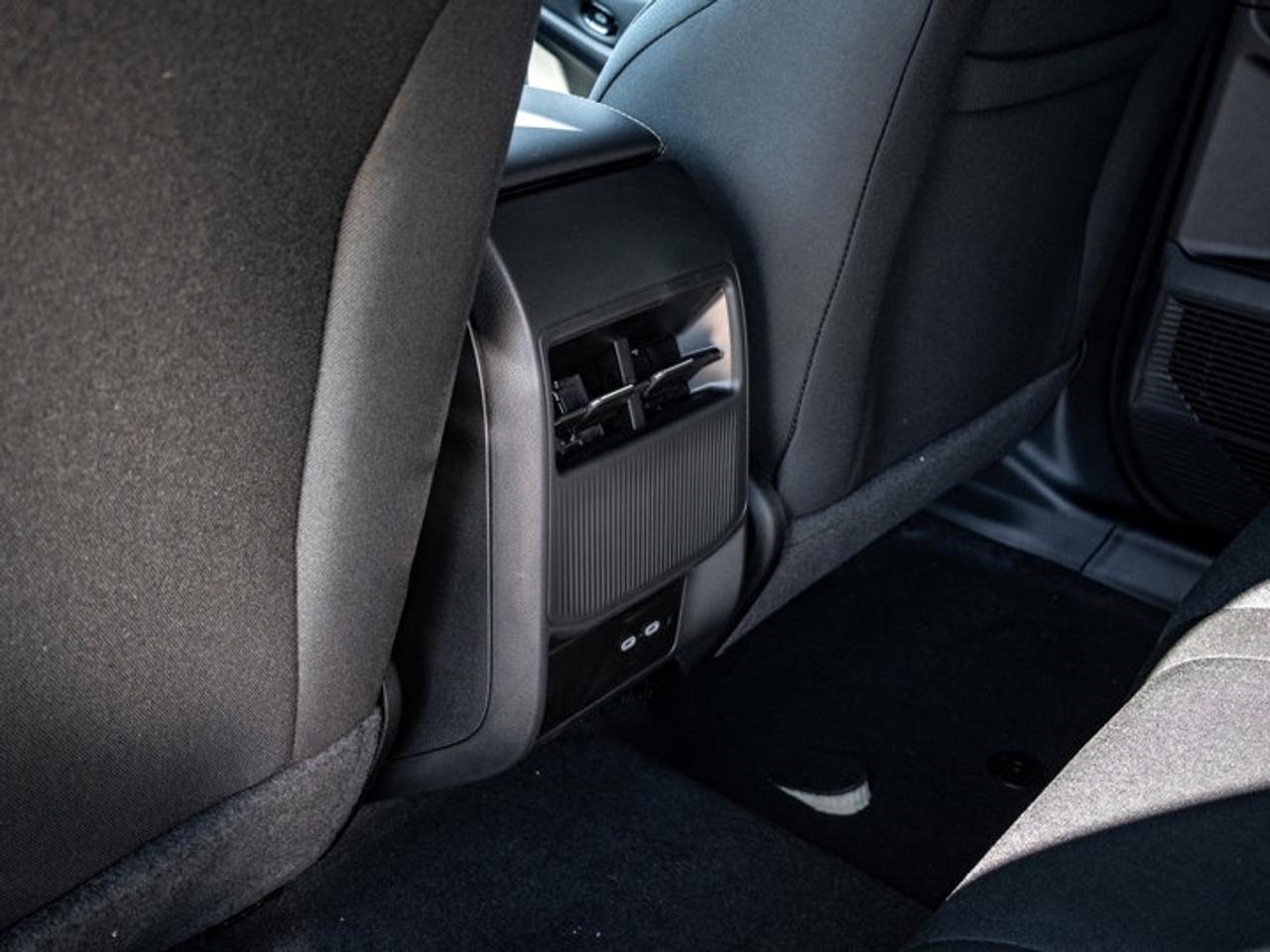 2026 Jeep Cherokee laredo Photo