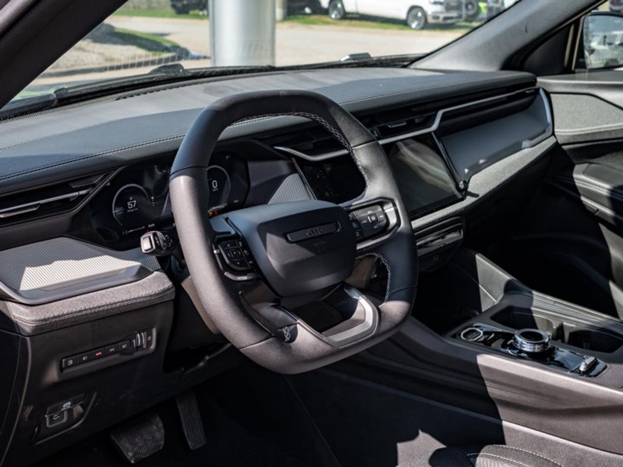 2026 Jeep Cherokee laredo Photo