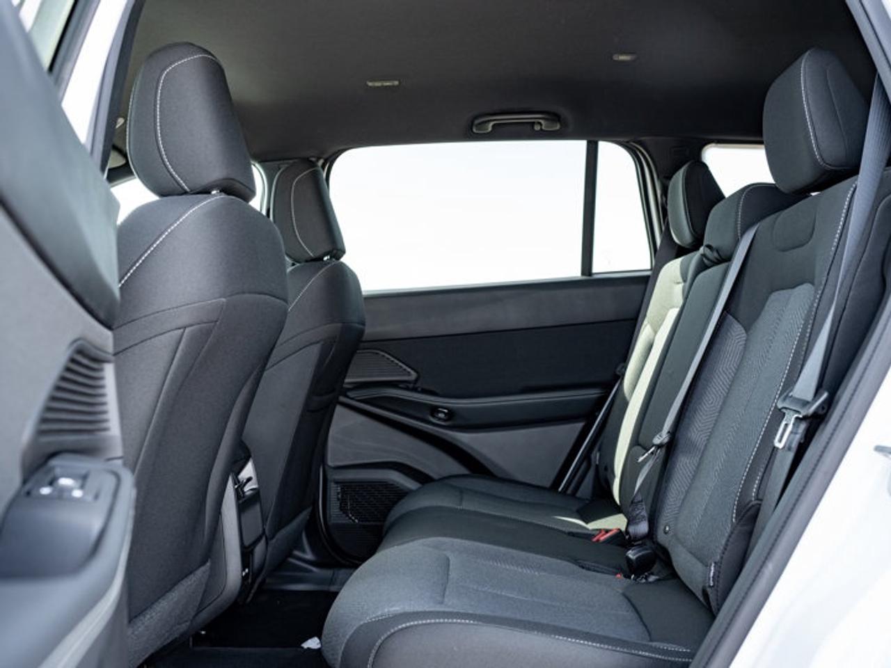 2026 Jeep Cherokee laredo Photo