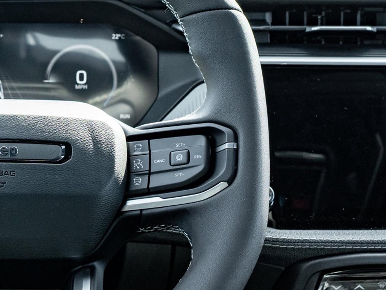2026 Jeep Cherokee laredo Photo