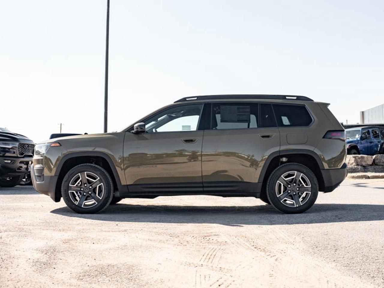 2026 Jeep Cherokee laredo Photo