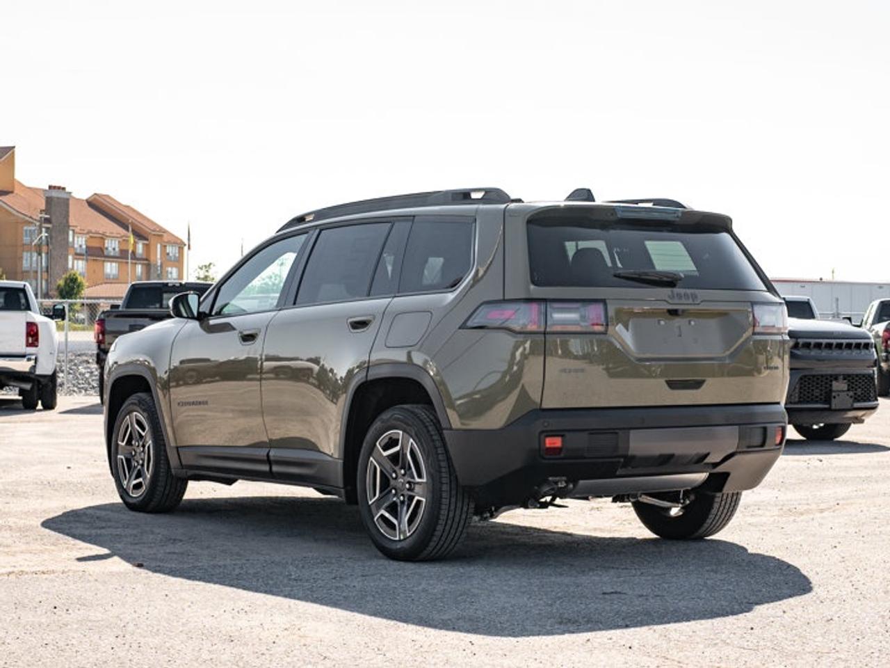 2026 Jeep Cherokee laredo Photo
