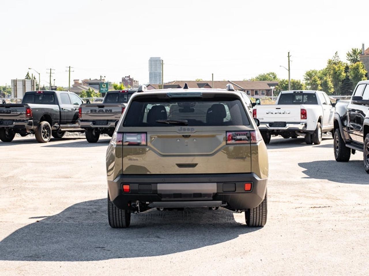 2026 Jeep Cherokee laredo Photo