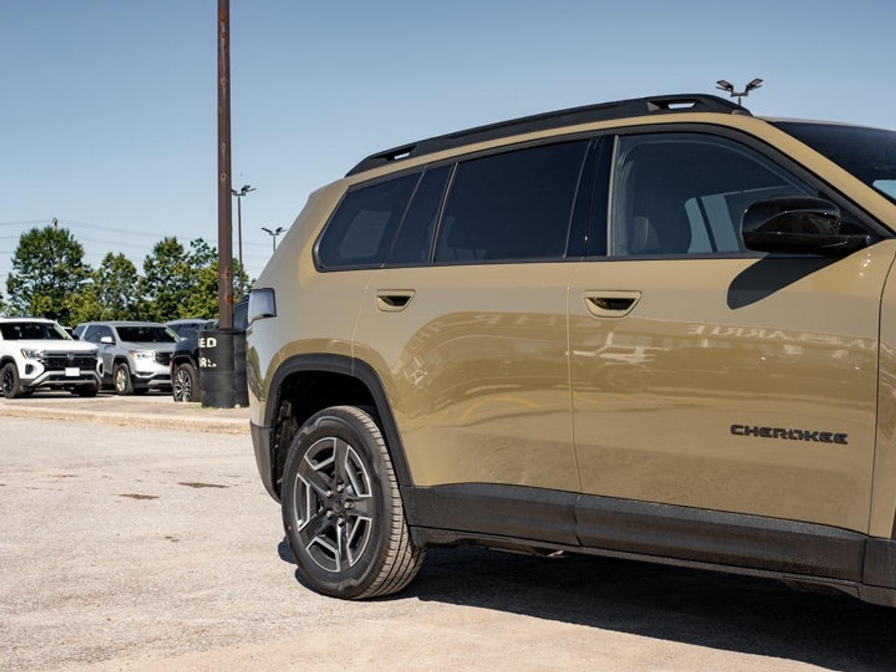 2026 Jeep Cherokee laredo Photo