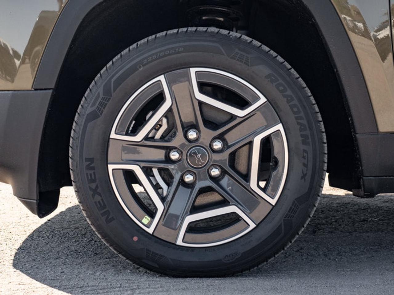 2026 Jeep Cherokee laredo Photo
