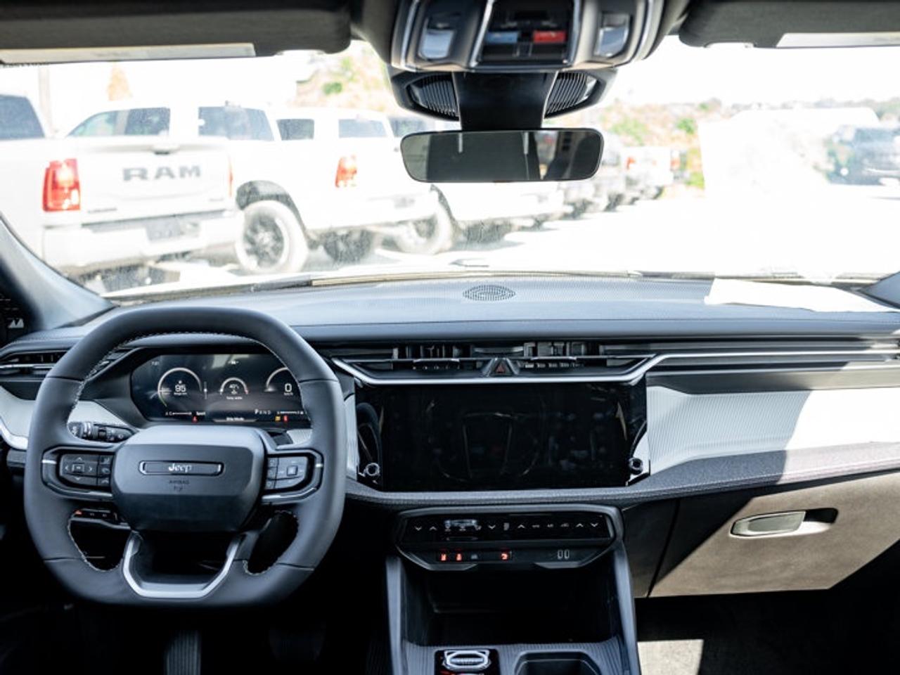 2026 Jeep Cherokee laredo Photo