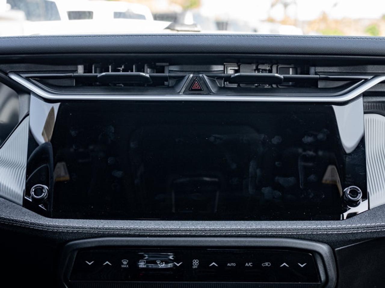 2026 Jeep Cherokee laredo Photo