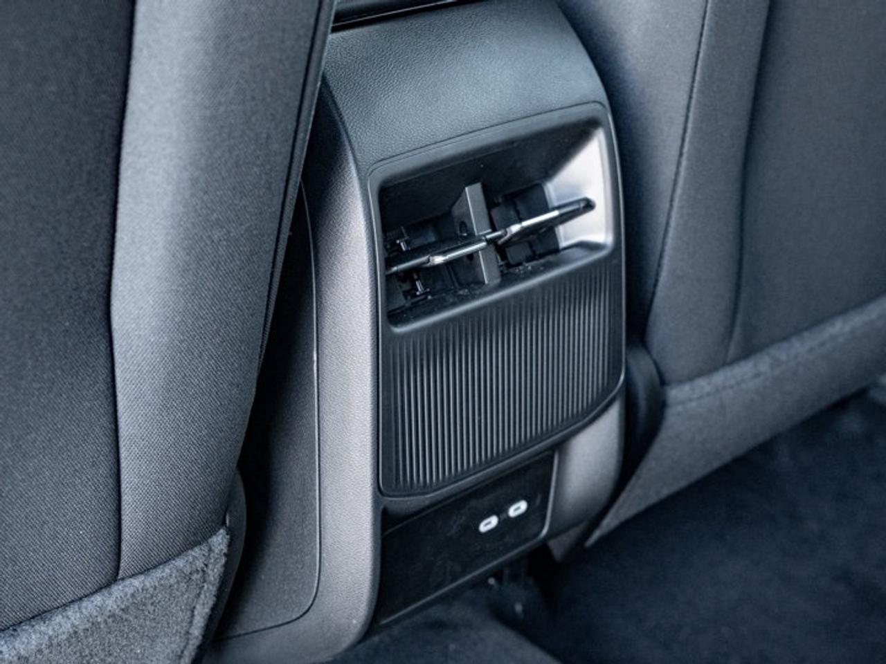 2026 Jeep Cherokee laredo Photo