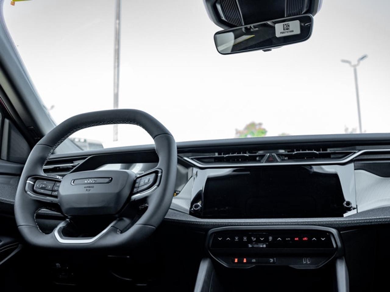 2026 Jeep Cherokee laredo Photo