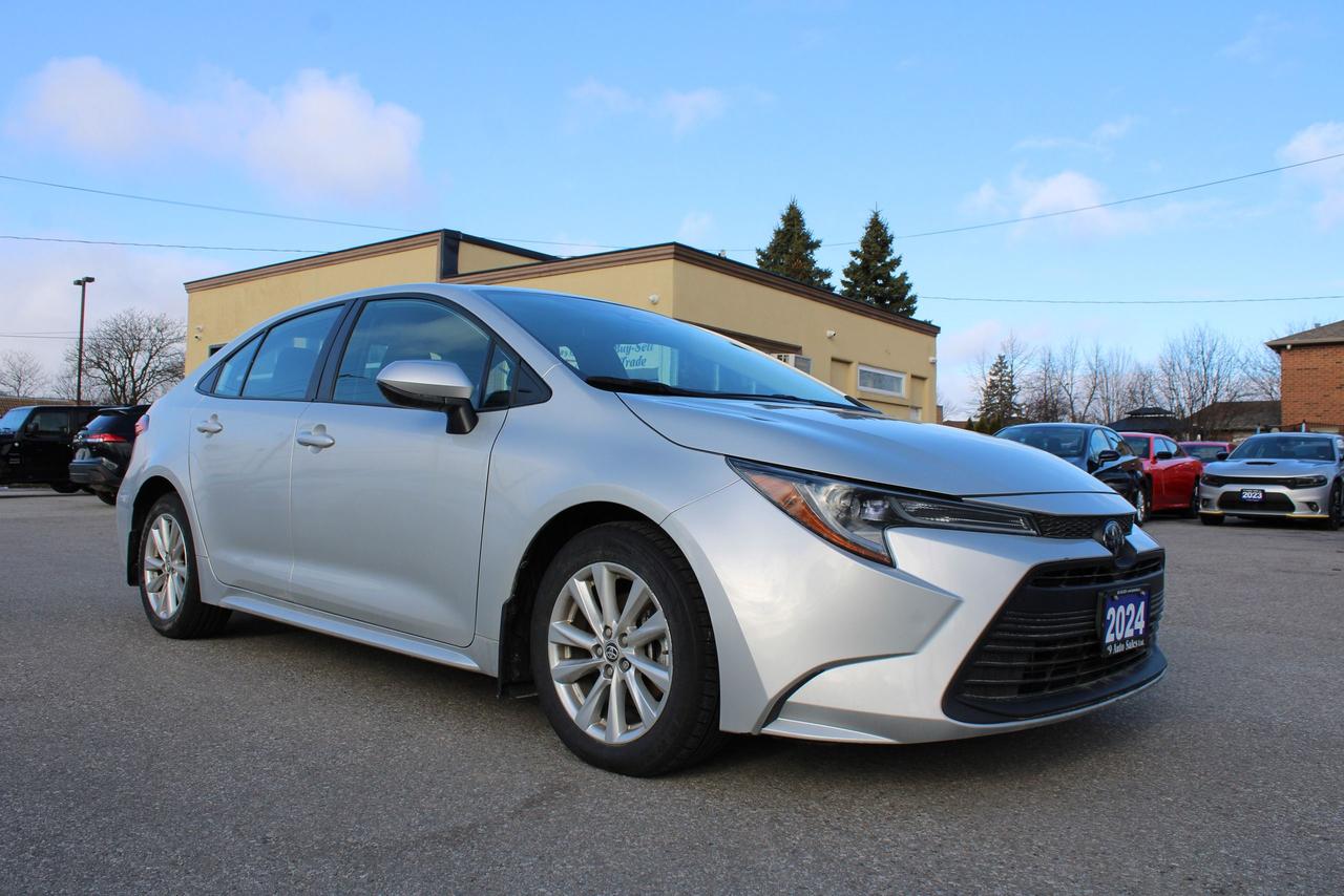 2024 Toyota Corolla LE Photo