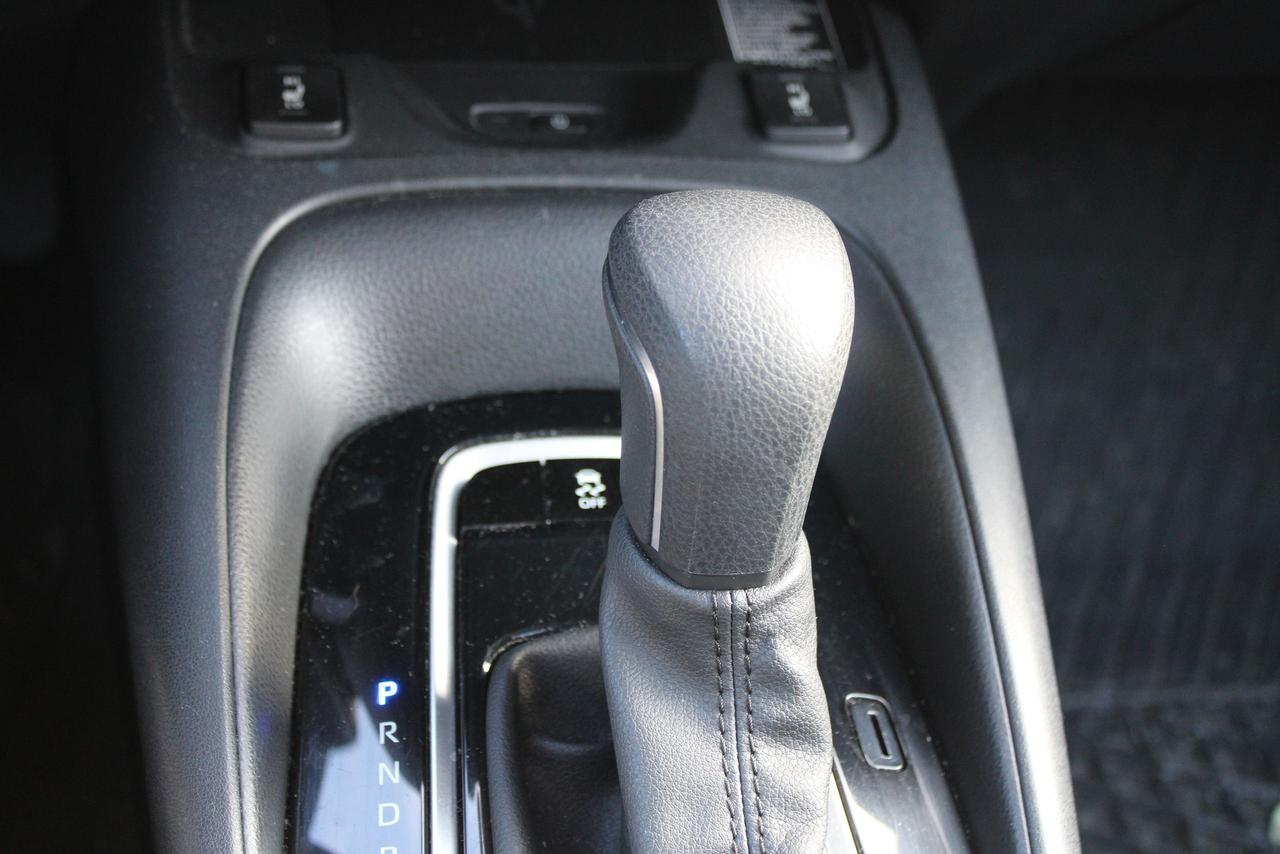 2024 Toyota Corolla LE Photo