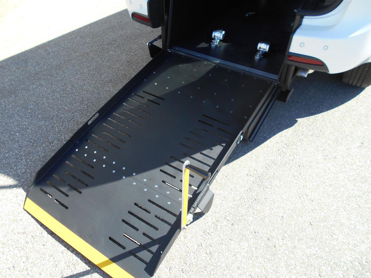 2026 Chrysler Grand Caravan SXT Photo