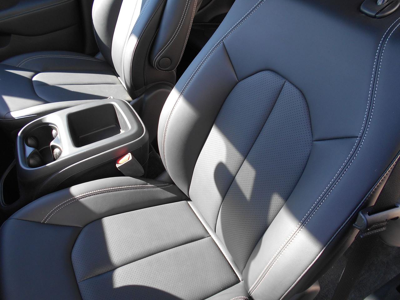 2026 Chrysler Grand Caravan SXT Photo