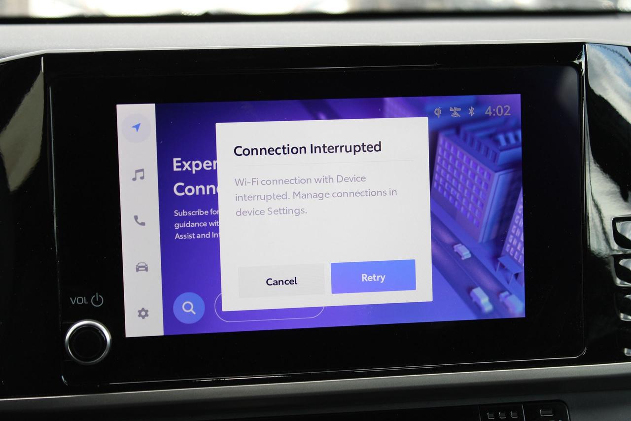 2025 Toyota Camry SE hybrid with sunroof Photo