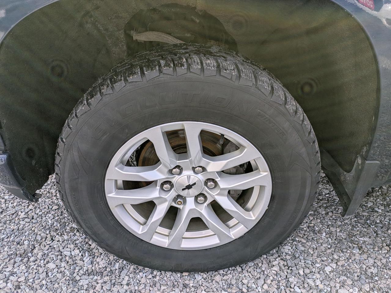 2021 Chevrolet Silverado 1500 4WD Crew Cab 147" RST Photo