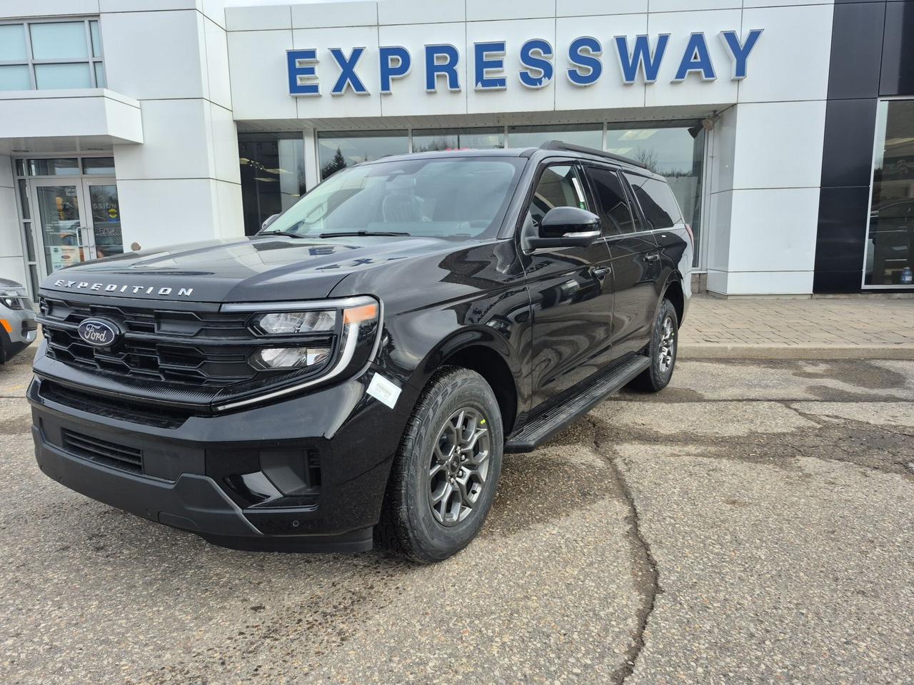2026 Ford Expedition ACTIVE MAX, PANO ROOF, CO-PILOT 360 ASSIST 2.0 Photo0