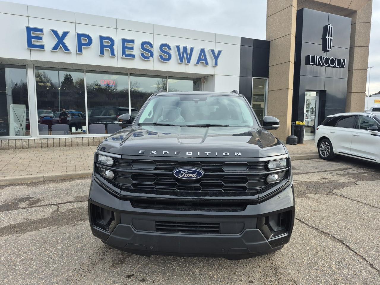 2026 Ford Expedition ACTIVE MAX, PANO ROOF, CO-PILOT 360 ASSIST 2.0 Photo
