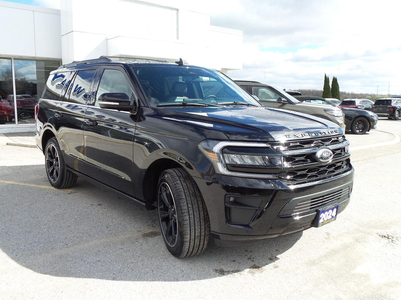 2024 Ford Expedition LIMITED, STEALTH, LEATHER, MOONROOF, NAV, TECH! Photo2